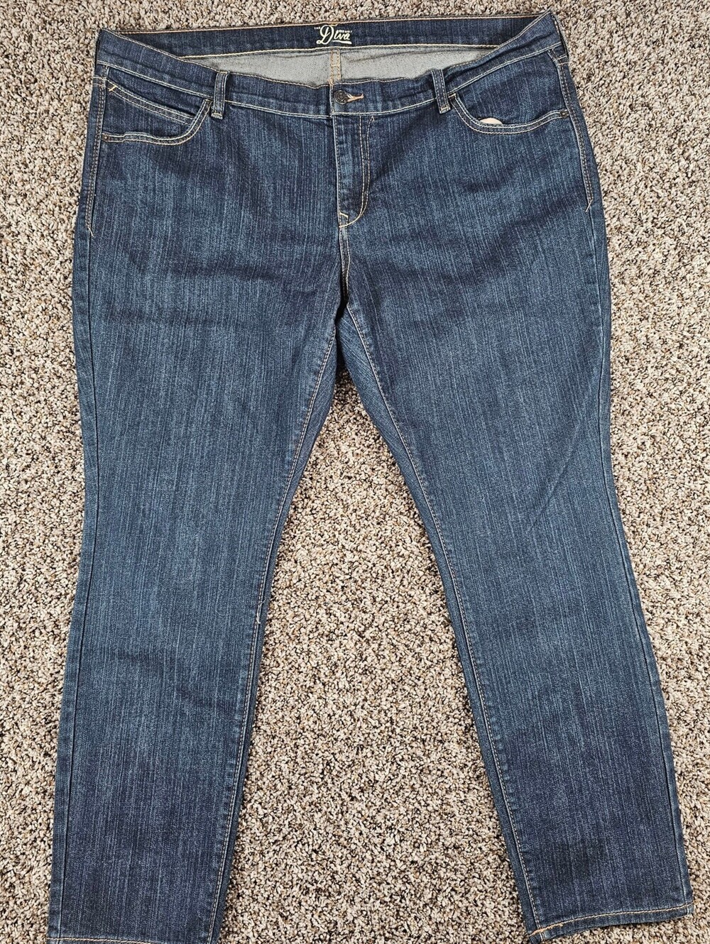 Old Navy Diva Fit Womens Sz 20 Slim Leg Dark Wash Blue Jeans